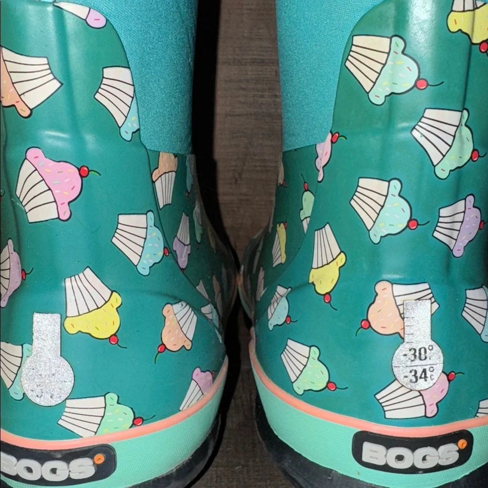 BOGS Cupcake  Boot- size 5